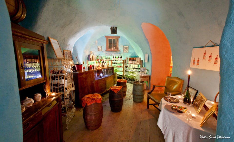 Incentive idea: wine cellar visit with dinner in Tallinn